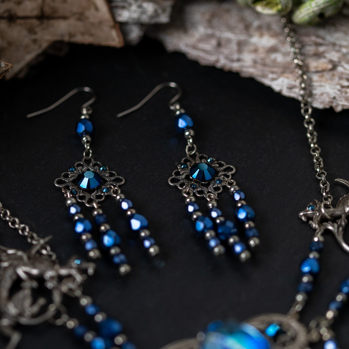"DRAGON TREASURE" - HIGH FANTASY DRAGON JEWELRY SET - METALLIC BLUE - ANTIQUE SILVER