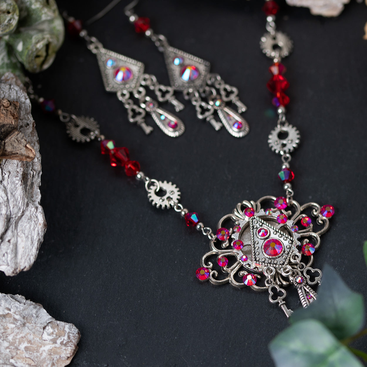 “CRYSTAL KEYS” – STEAMPUNK INSPIRED JEWELRY SET - ANTIQUE SILVER