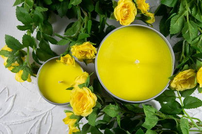 "SACRED FLAME" - FRAGANCE GAMING CANDLE - YELLOW ROSE