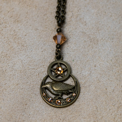 “HUGIN ODER MUNIN” – SCHMUCKSET MIT RABE UND PENTAGRAMM – ANTIQUE BRONZE